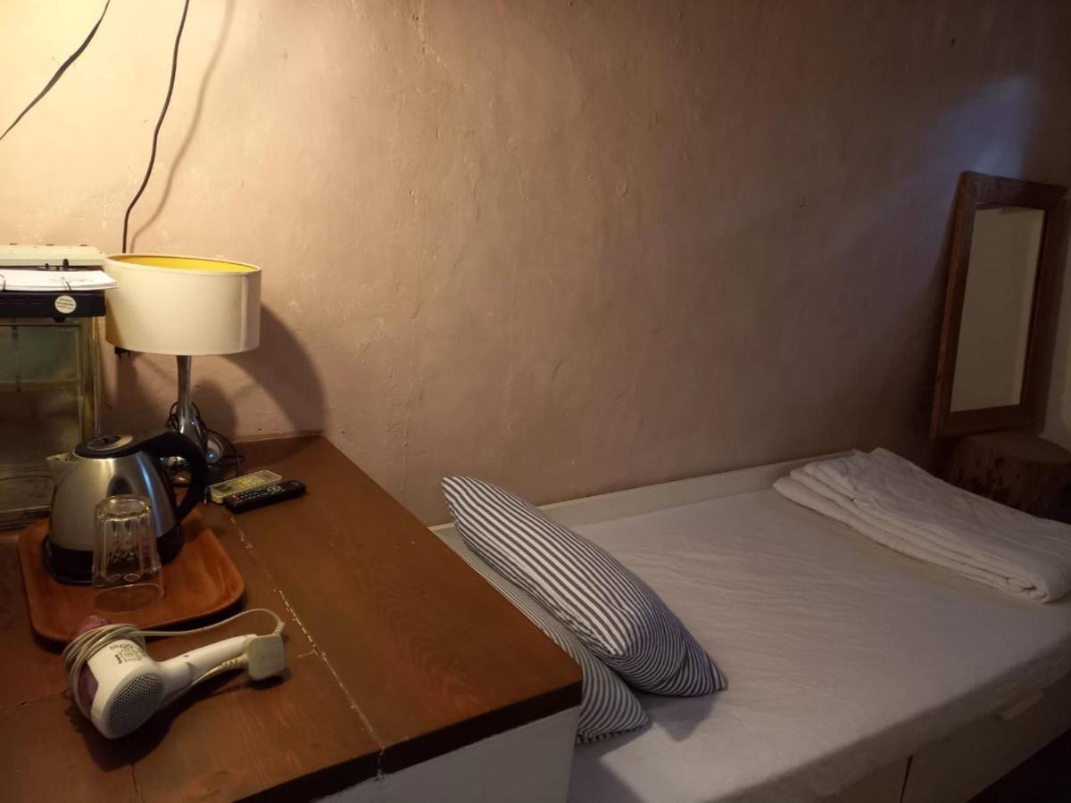 古晋 利马秋旅馆酒店 外观 照片