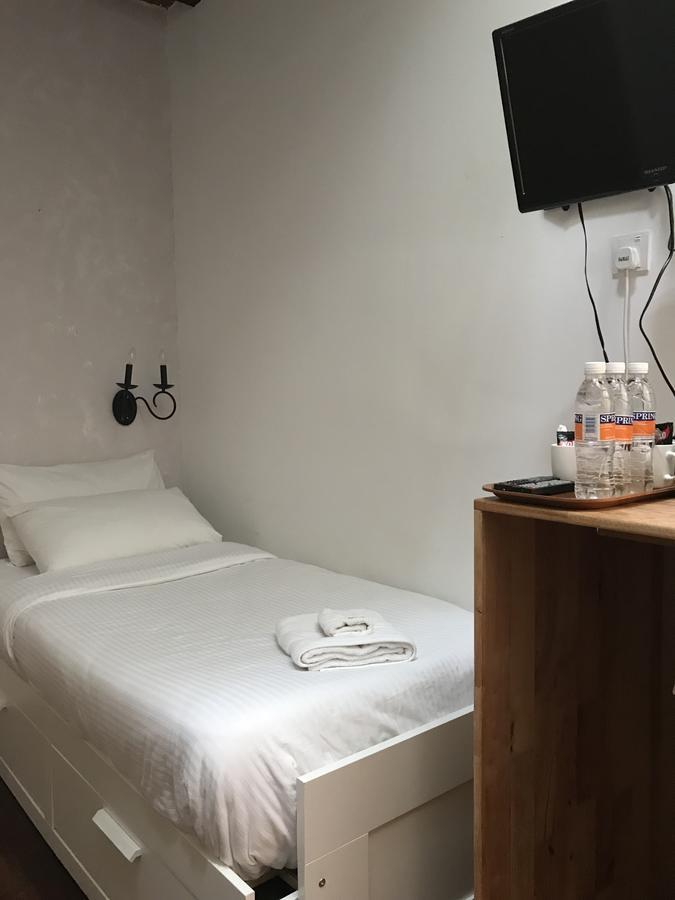 古晋 利马秋旅馆酒店 外观 照片